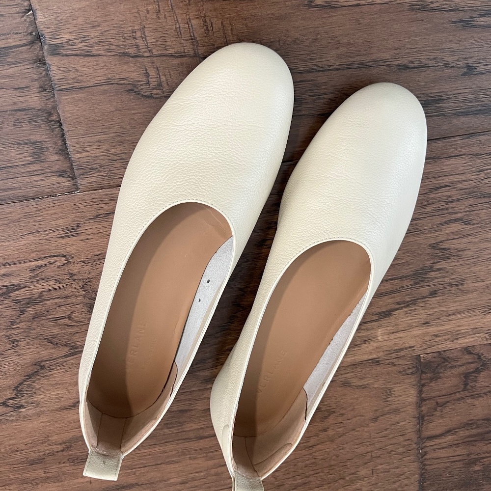 Everlane Italian Leather Dayglove Flat Cream